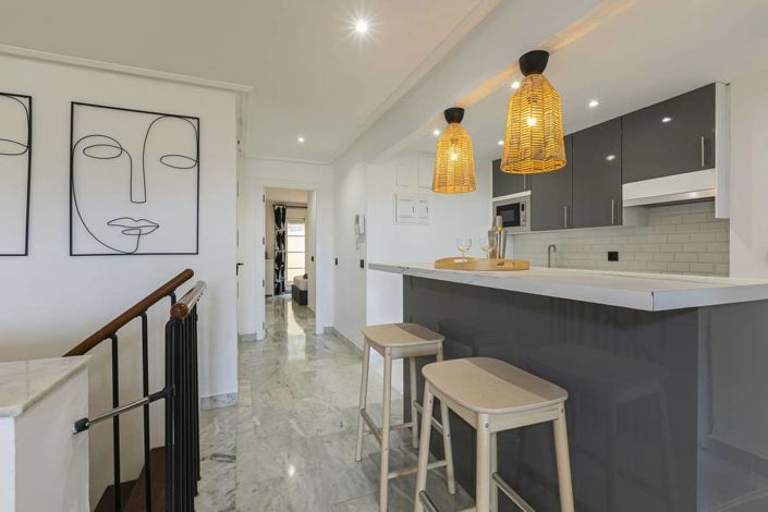 Image No.8-2 Bed Apartment for sale