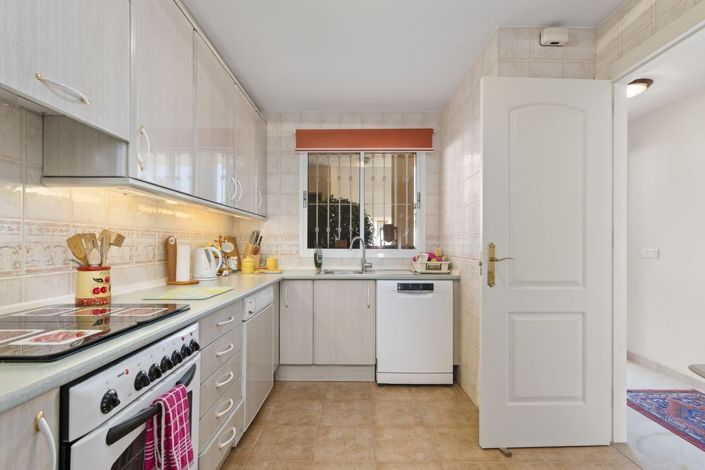 Image No.23-3 Bed Apartment for sale