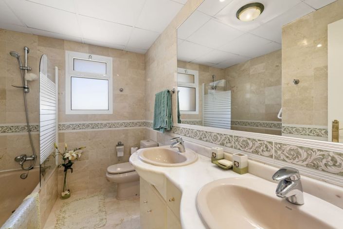 Image No.5-3 Bed Apartment for sale