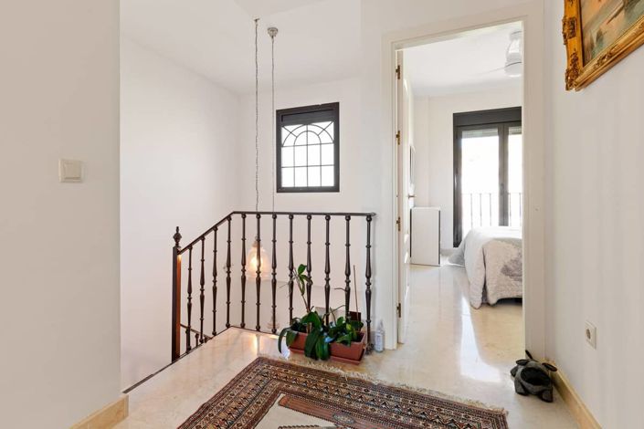 Image No.12-3 Bed House for sale