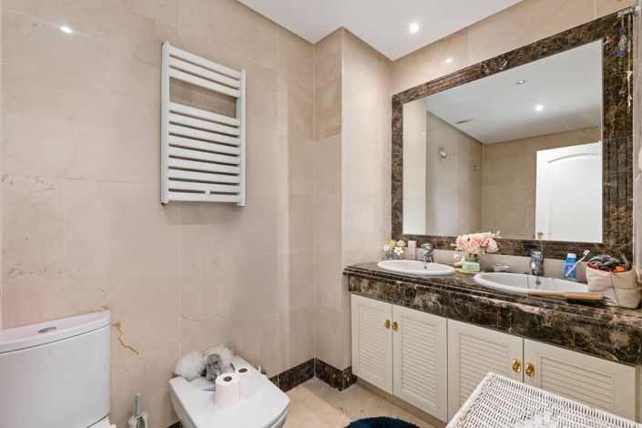 Image No.16-3 Bed House for sale