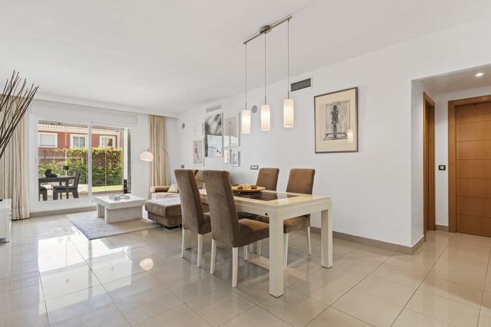 Image No.26-2 Bed Apartment for sale