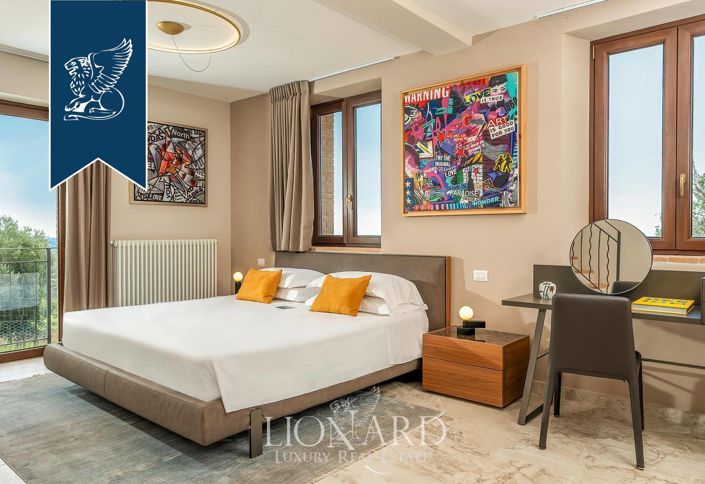 Image No.14-7 Bed Villa for sale