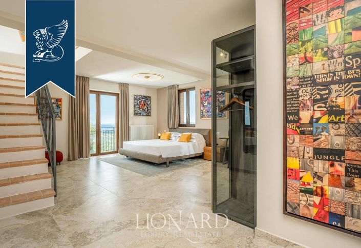 Image No.19-7 Bed Villa for sale