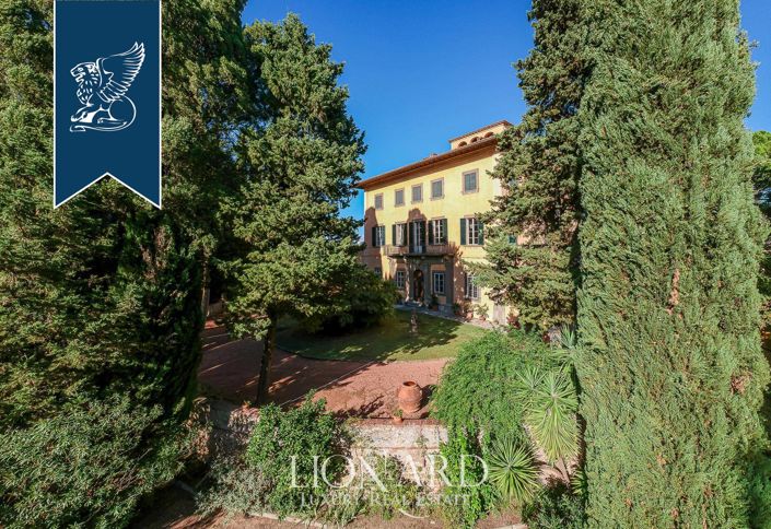 Image No.2-8 Bed Villa for sale