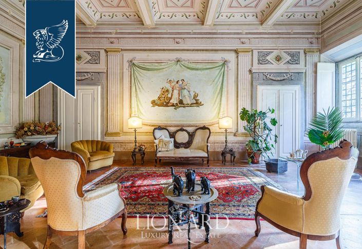 Image No.25-8 Bed Villa for sale