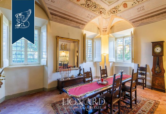 Image No.39-8 Bed Villa for sale