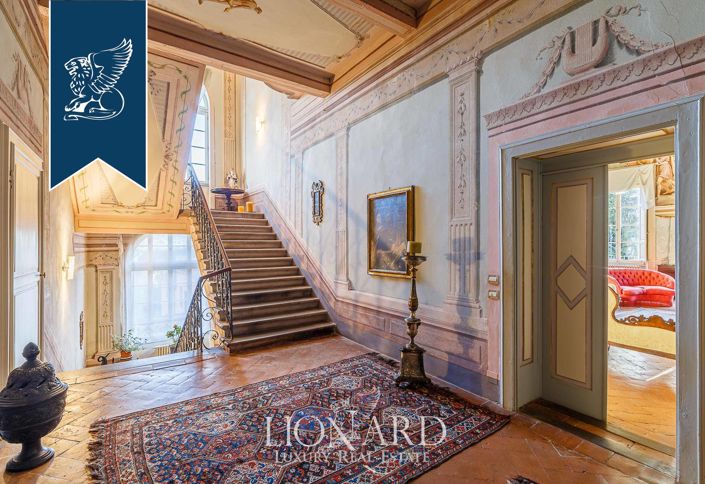 Image No.42-8 Bed Villa for sale