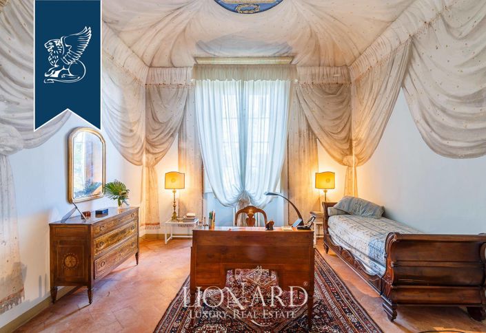 Image No.43-8 Bed Villa for sale