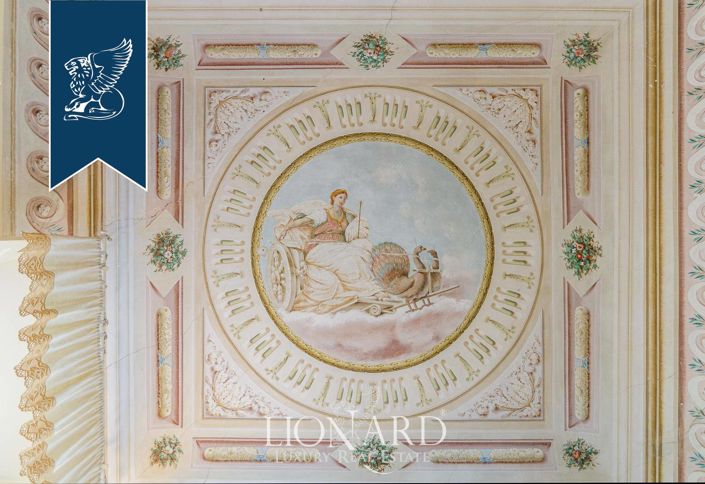 Image No.50-8 Bed Villa for sale