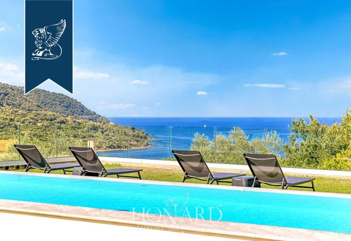 Image No.5-10 Bed Hotel for sale