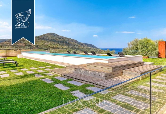 Image No.8-10 Bed Hotel for sale