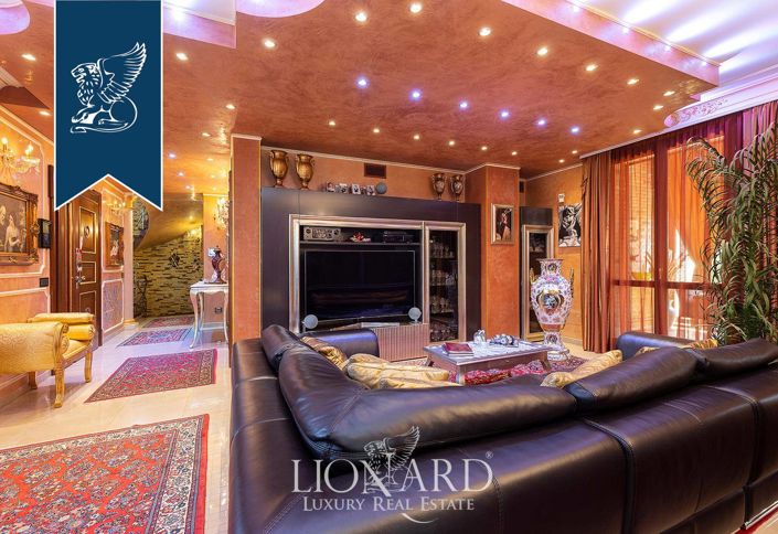 Image No.23-8 Bed Villa for sale