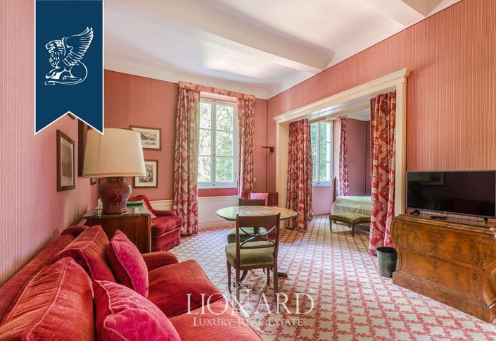 Image No.15-10 Bed Hotel for sale