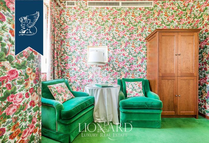 Image No.21-10 Bed Hotel for sale