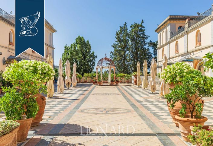 Image No.13-9 Bed Villa for sale