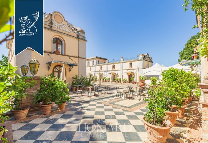 Image No.24-9 Bed Villa for sale