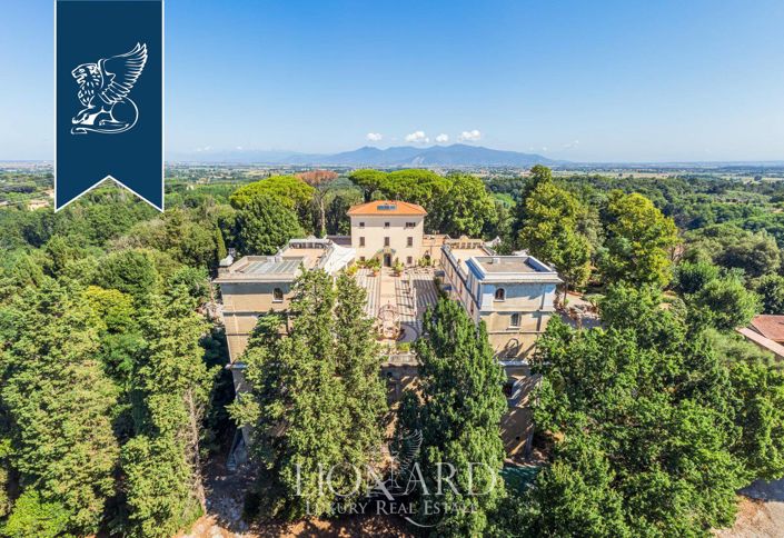 Image No.3-9 Bed Villa for sale