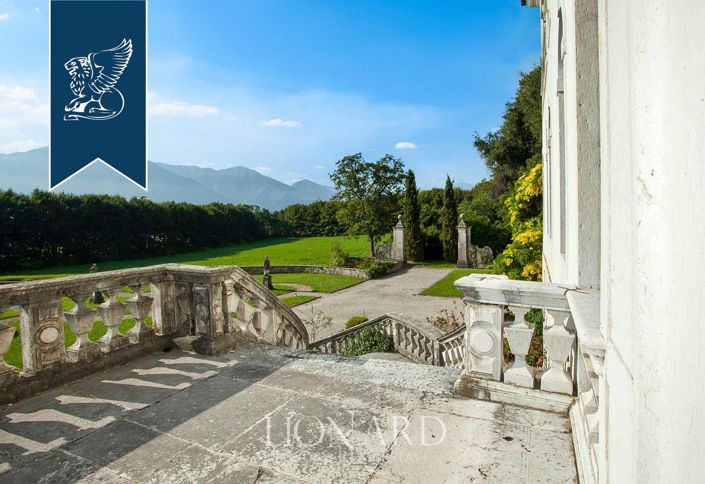 Image No.14-10 Bed Villa for sale