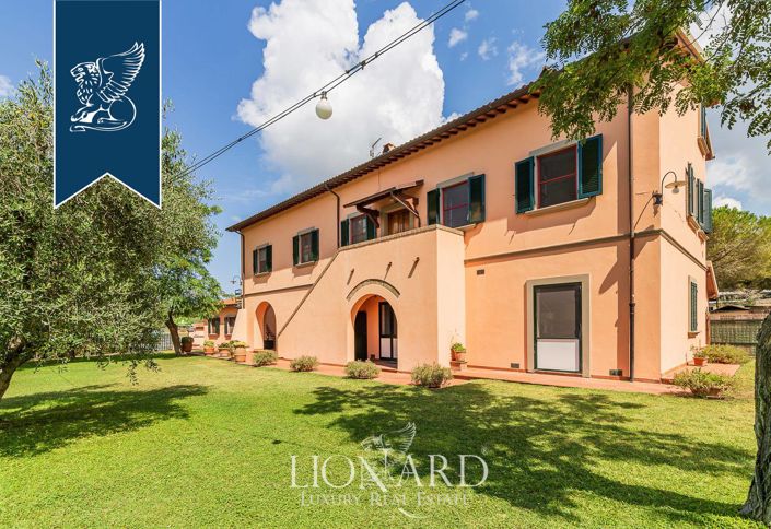 Image No.11-18 Bed Farmhouse for sale