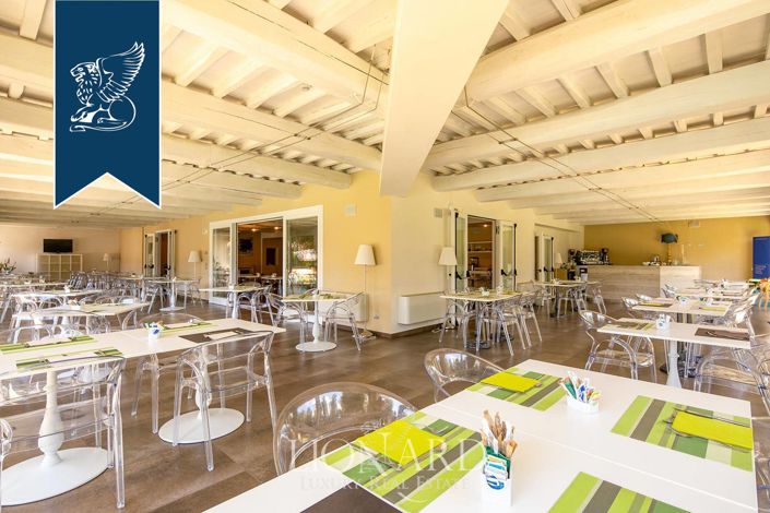 Image No.16-52 Bed Hotel for sale