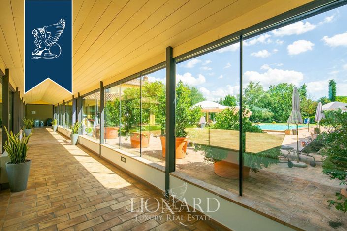 Image No.5-52 Bed Hotel for sale