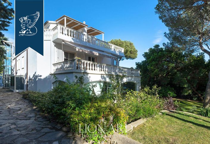 Image No.2-5 Bed Villa for sale