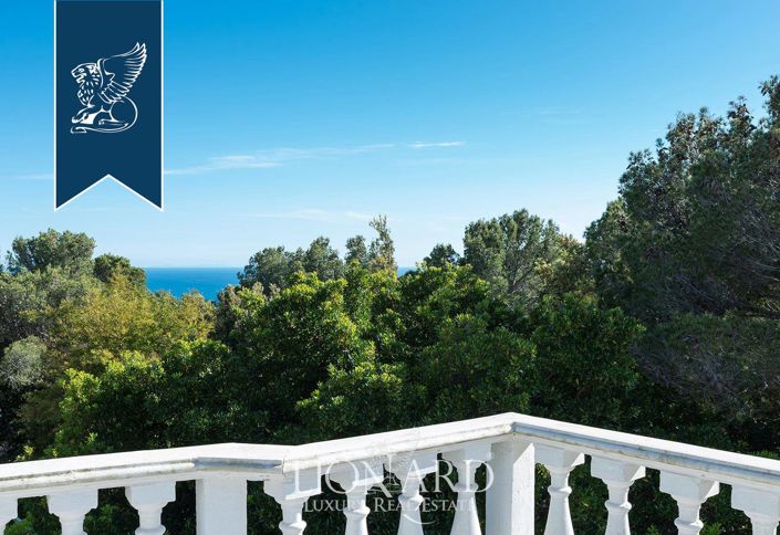 Image No.47-5 Bed Villa for sale