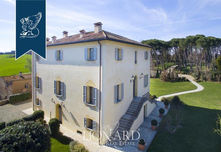 Image No.5-6 Bed Villa for sale