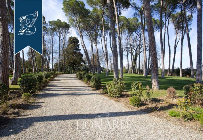 Image No.9-6 Bed Villa for sale