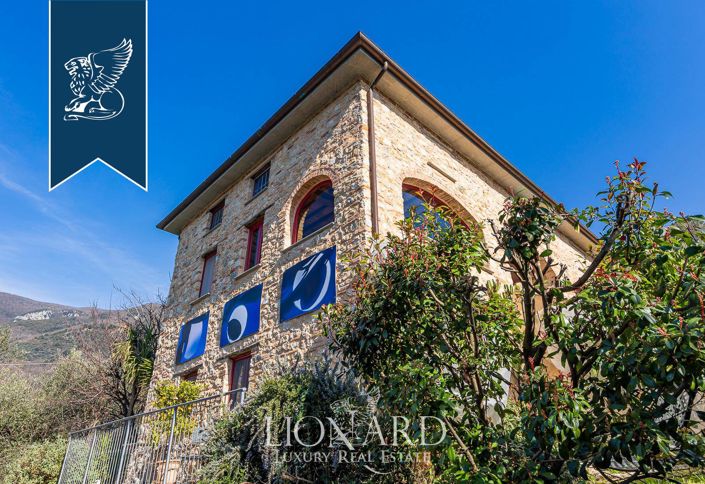 Image No.15-7 Bed Villa for sale