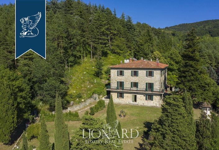 Image No.10-10 Bed Farmhouse for sale