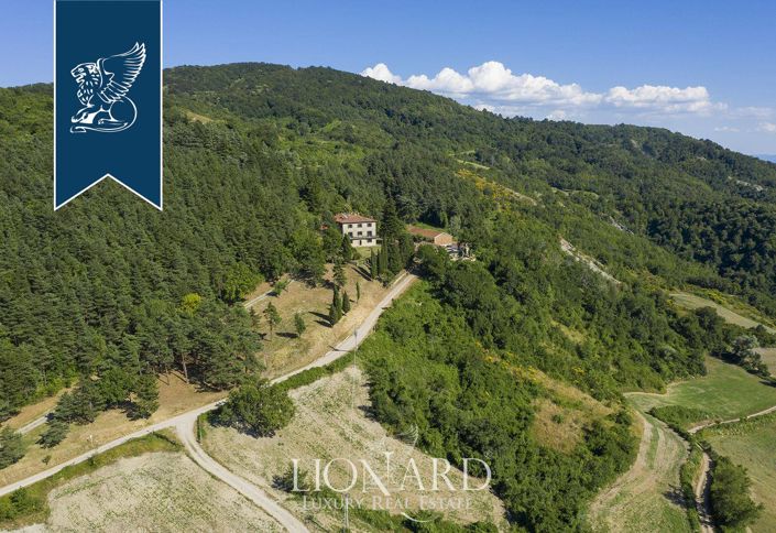 Image No.3-10 Bed Farmhouse for sale