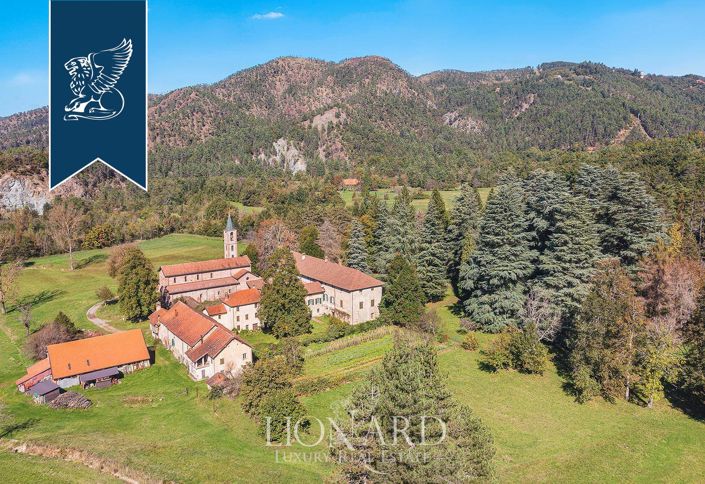 Image No.9-30 Bed Villa for sale