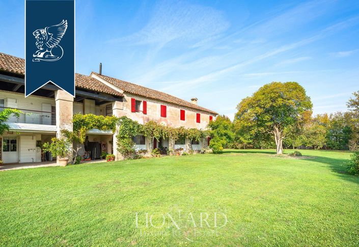 Image No.11-11 Bed Farmhouse for sale