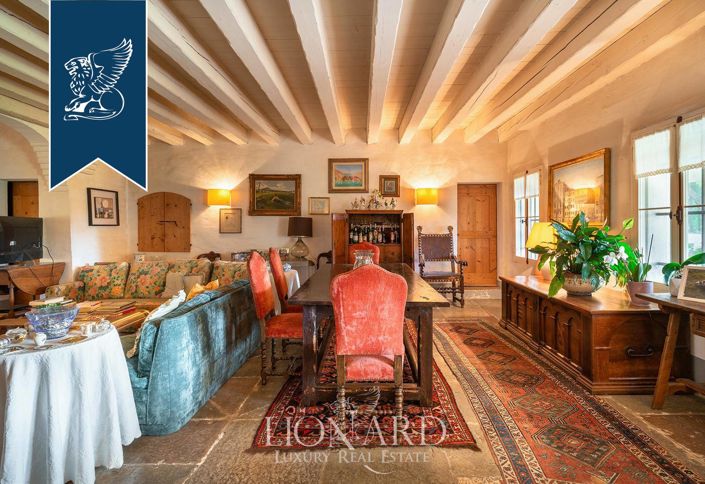 Image No.22-11 Bed Farmhouse for sale