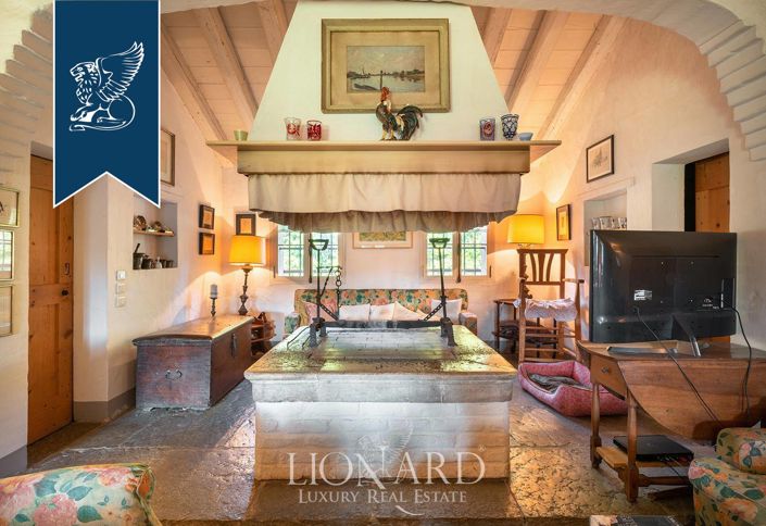 Image No.25-11 Bed Farmhouse for sale