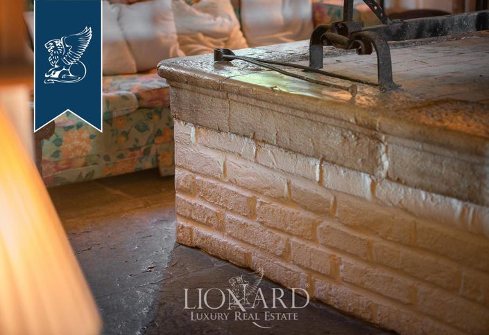 Image No.26-11 Bed Farmhouse for sale