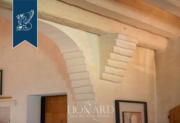 Image No.28-11 Bed Farmhouse for sale