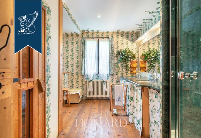 Image No.38-11 Bed Farmhouse for sale