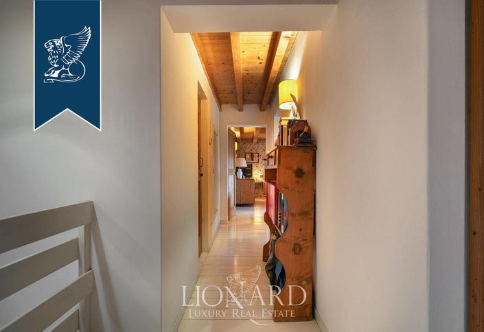 Image No.49-11 Bed Farmhouse for sale