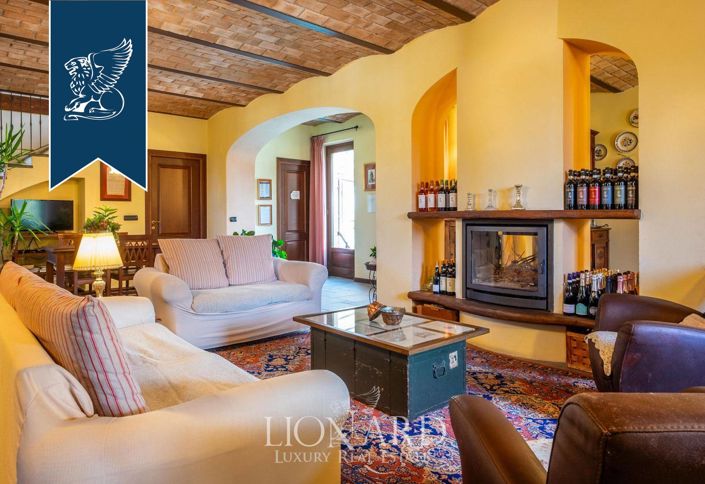 Image No.9-5 Bed Villa for sale