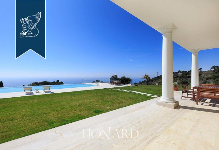 Image No.20-8 Bed Villa for sale