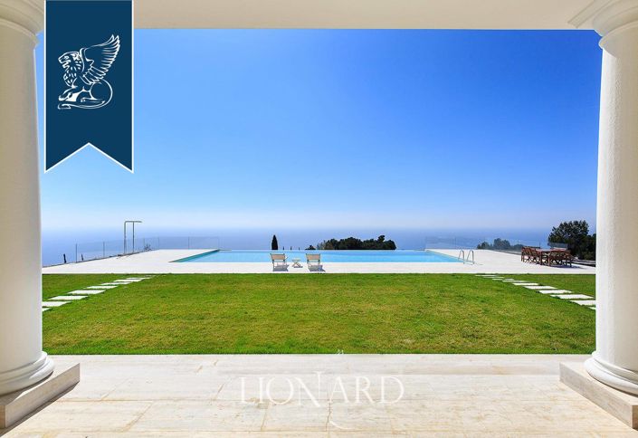 Image No.21-8 Bed Villa for sale