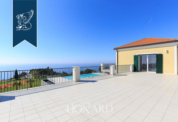 Image No.28-8 Bed Villa for sale