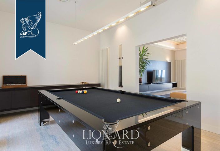 Image No.39-8 Bed Villa for sale