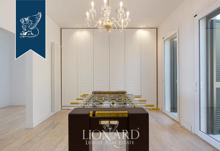 Image No.53-8 Bed Villa for sale