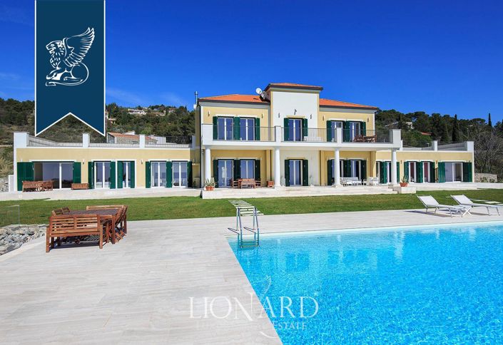 Image No.7-8 Bed Villa for sale