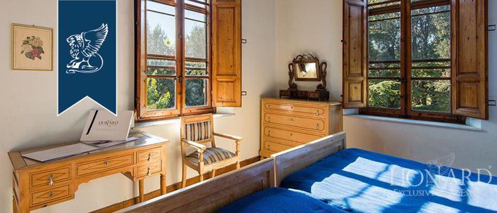 Image No.44-5 Bed Villa for sale