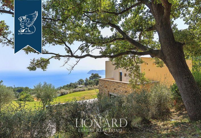 Image No.25-8 Bed Villa for sale